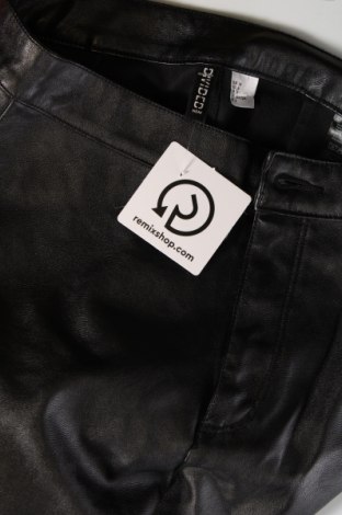 Дамски къс панталон H&M Divided, Размер M, Цвят Черен, Цена 18,42 лв.