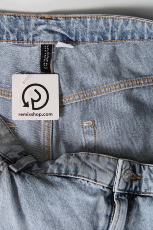 Дамски къс панталон H&M Divided, Размер 3XL, Цвят Син, Цена 19,00 лв.