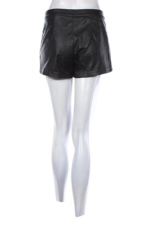Дамски къс панталон H&M Divided, Размер S, Цвят Черен, Цена 7,98 лв.