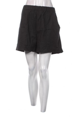 Pantaloni scurți de femei JustFashionNow, Mărime XL, Culoare Negru, Preț 45,03 Lei