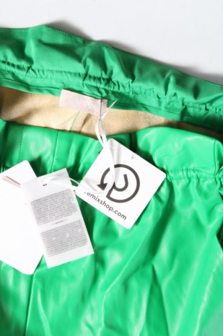 Pantaloni scurți de femei Liu Jo, Mărime M, Culoare Verde, Preț 192,10 Lei
