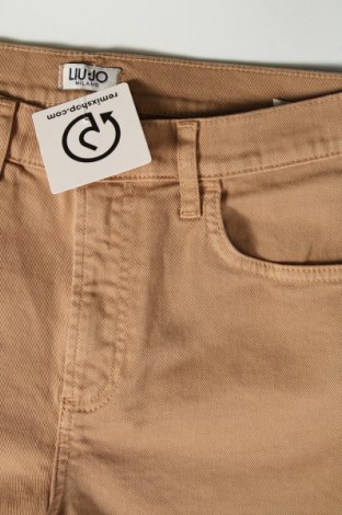 Γυναικείο κοντό παντελόνι Liu Jo, Μέγεθος S, Χρώμα  Μπέζ, Τιμή 41,34 €
