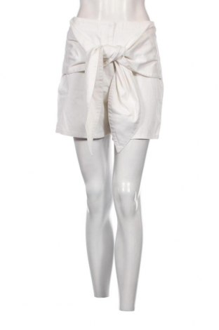 Дамски къс панталон NA-KD, Размер S, Цвят Бял, Цена 77,00 лв.