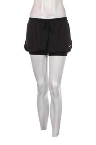 Дамски къс панталон Nike, Размер M, Цвят Черен, Цена 19,94 лв.