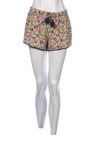 Γυναικείο κοντό παντελόνι Roxy, Μέγεθος M, Χρώμα Πολύχρωμο, Τιμή 17,86 €