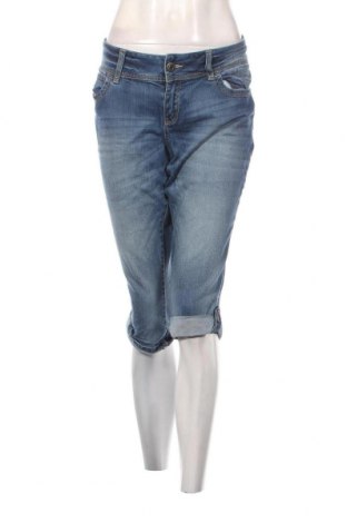 Γυναικείο κοντό παντελόνι S.Oliver, Μέγεθος XL, Χρώμα Μπλέ, Τιμή 17,00 €