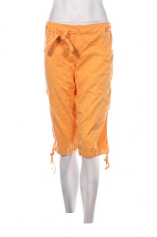 Pantaloni scurți de femei Sisley, Mărime L, Culoare Galben, Preț 73,20 Lei