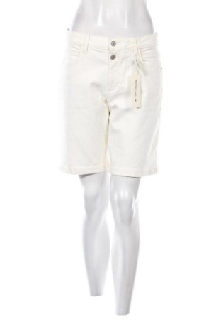 Дамски къс панталон Tom Tailor, Размер M, Цвят Бял, Цена 15,40 лв.
