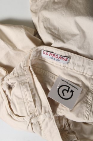 Дамски къс панталон U.S. Polo Assn., Размер L, Цвят Екрю, Цена 48,00 лв.