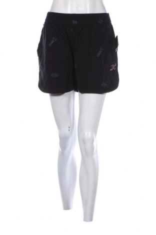 Γυναικείο κοντό παντελόνι Under Armour, Μέγεθος M, Χρώμα Μαύρο, Τιμή 55,67 €