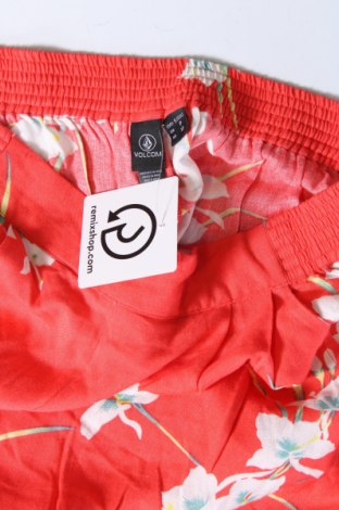 Γυναικείο κοντό παντελόνι Volcom, Μέγεθος S, Χρώμα Κόκκινο, Τιμή 25,05 €