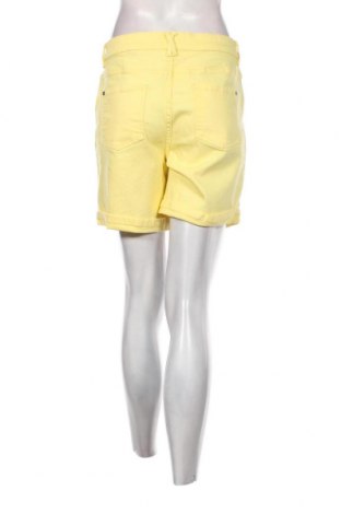 Дамски къс панталон Woman By Tchibo, Размер L, Цвят Жълт, Цена 19,55 лв.