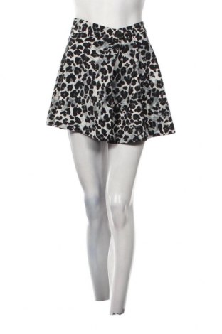 Γυναικείο κοντό παντελόνι Zara, Μέγεθος S, Χρώμα Πολύχρωμο, Τιμή 10,00 €