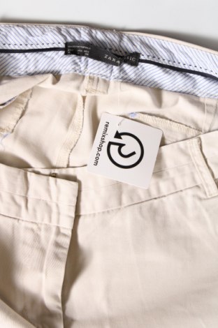 Pantaloni scurți de femei Zara, Mărime M, Culoare Bej, Preț 49,87 Lei