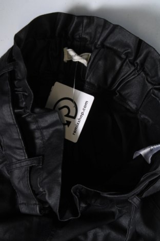 Γυναικείο παντελόνι δερμάτινο Janina, Μέγεθος M, Χρώμα Μαύρο, Τιμή 10,26 €