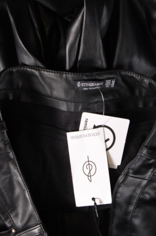 Pantaloni de piele pentru damă Stradivarius, Mărime L, Culoare Negru, Preț 151,32 Lei