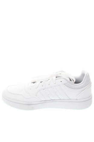 Дамски обувки Adidas, Размер 40, Цвят Бял, Цена 89,00 лв.