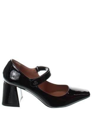 Дамски обувки BOSS, Размер 37, Цвят Черен, Цена 152,95 лв.