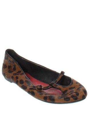 Дамски обувки Bertie, Размер 39, Цвят Многоцветен, Цена 40,16 лв.