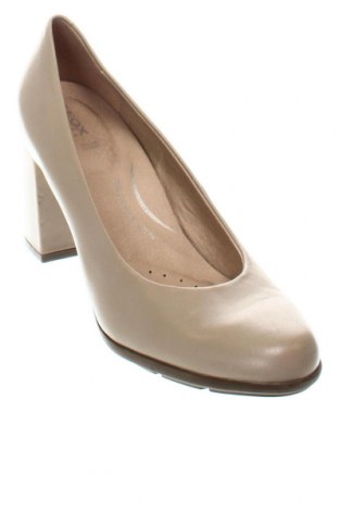 Дамски обувки Geox, Размер 39, Цвят Бежов, Цена 89,00 лв.