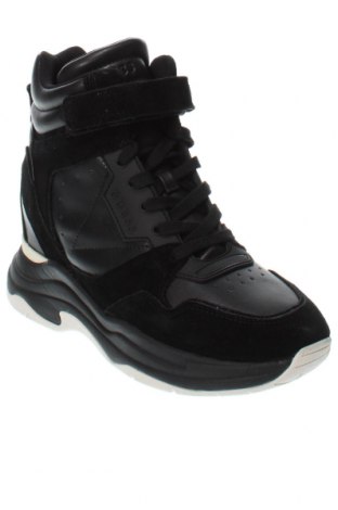 Дамски обувки Guess, Размер 41, Цвят Черен, Цена 80,37 лв.