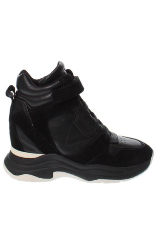 Dámske topánky  Guess, Veľkosť 40, Farba Čierna, Cena  41,43 €