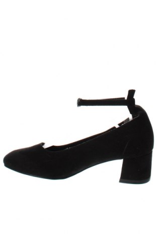 Дамски обувки Tamaris, Размер 36, Цвят Черен, Цена 62,00 лв.