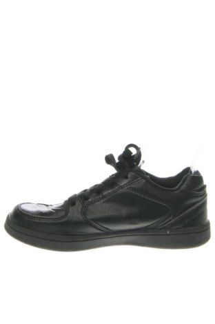 Дамски обувки Umbro, Размер 36, Цвят Черен, Цена 14,26 лв.