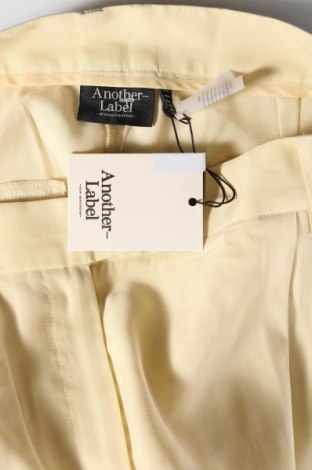 Γυναικείο παντελόνι Another Label, Μέγεθος XL, Χρώμα Κίτρινο, Τιμή 35,04 €