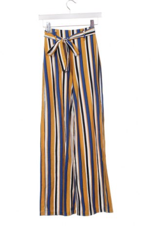 Damenhose Bershka, Größe XS, Farbe Mehrfarbig, Preis 8,07 €