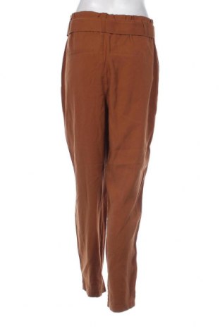 Дамски панталон Cache Cache, Размер M, Цвят Кафяв, Цена 20,40 лв.