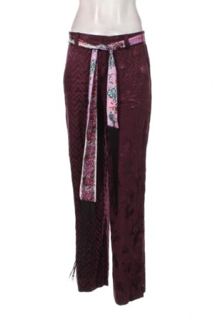 Дамски панталон Desigual, Размер M, Цвят Лилав, Цена 40,69 лв.