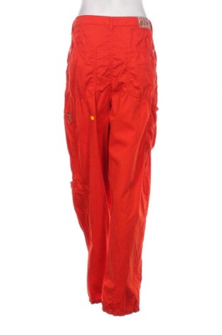 Pantaloni de femei Dua Lipa x Pepe Jeans, Mărime M, Culoare Roșu, Preț 671,05 Lei