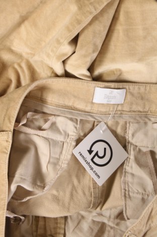 Дамски панталон Elegance, Размер M, Цвят Бежов, Цена 10,20 лв.
