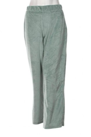 Дамски панталон Esmara, Размер L, Цвят Зелен, Цена 53,50 лв.