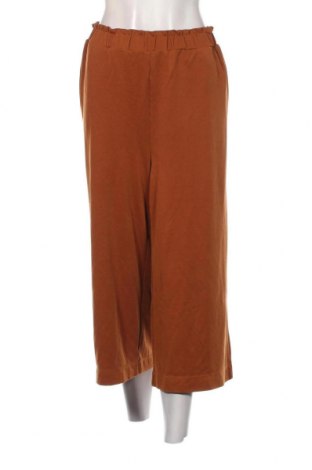 Дамски панталон Esprit, Размер XL, Цвят Кафяв, Цена 24,64 лв.