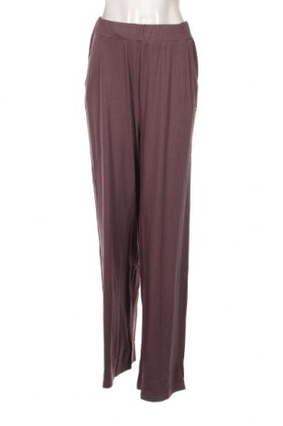 Дамски панталон FILA, Размер L, Цвят Сив, Цена 24,80 лв.