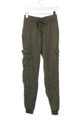 Дамски панталон Forever 21, Размер XS, Цвят Зелен, Цена 6,75 лв.