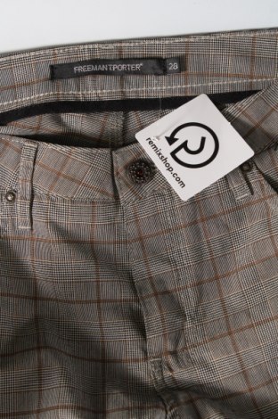 Дамски панталон Freeman T. Porter, Размер L, Цвят Сив, Цена 40,69 лв.