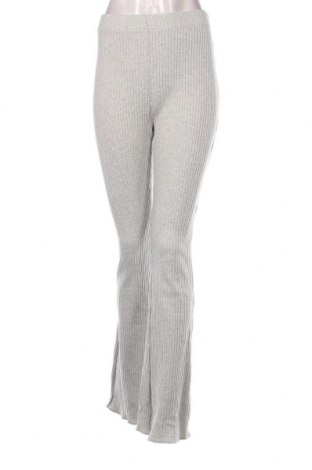 Дамски панталон Gina Tricot, Размер XL, Цвят Сив, Цена 62,00 лв.