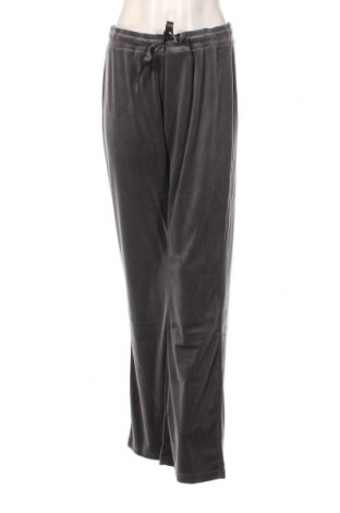 Дамски панталон Gina Tricot, Размер XL, Цвят Сив, Цена 62,00 лв.