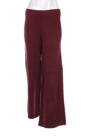 Дамски панталон Guess, Размер S, Цвят Червен, Цена 94,60 лв.