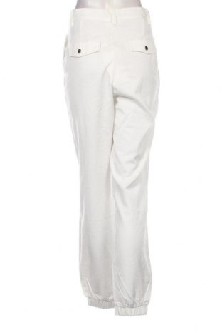 Дамски панталон Guido Maria Kretschmer for About You, Размер M, Цвят Бял, Цена 93,00 лв.