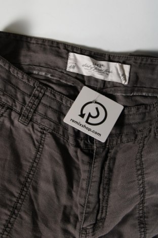 Pantaloni de femei H&M L.O.G.G., Mărime S, Culoare Gri, Preț 74,81 Lei