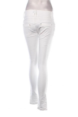 Дамски панталон Haily`s, Размер M, Цвят Бял, Цена 18,60 лв.