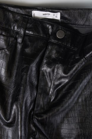 Дамски панталон Mango, Размер XS, Цвят Черен, Цена 34,00 лв.