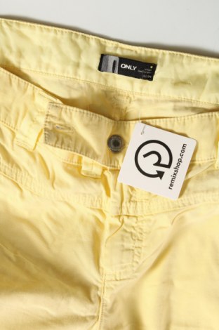 Дамски панталон ONLY, Размер L, Цвят Жълт, Цена 27,37 лв.