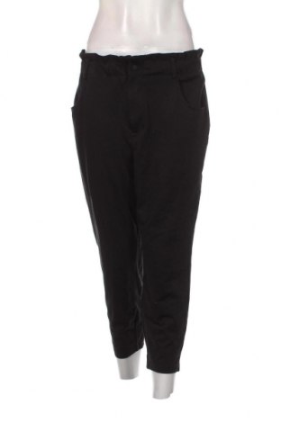 Дамски панталон ONLY, Размер L, Цвят Черен, Цена 27,37 лв.