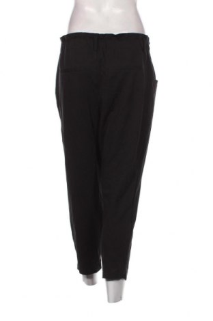 Дамски панталон ONLY, Размер L, Цвят Черен, Цена 27,37 лв.