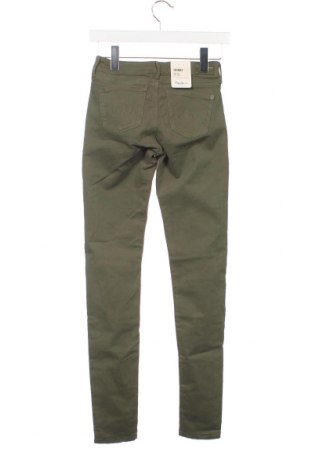 Дамски панталон Pepe Jeans, Размер XXS, Цвят Зелен, Цена 39,00 лв.
